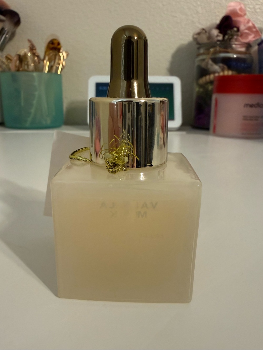 Sand + Fog Perfume Oil in Vanilla Musk 1oz - Picture 4 of 4